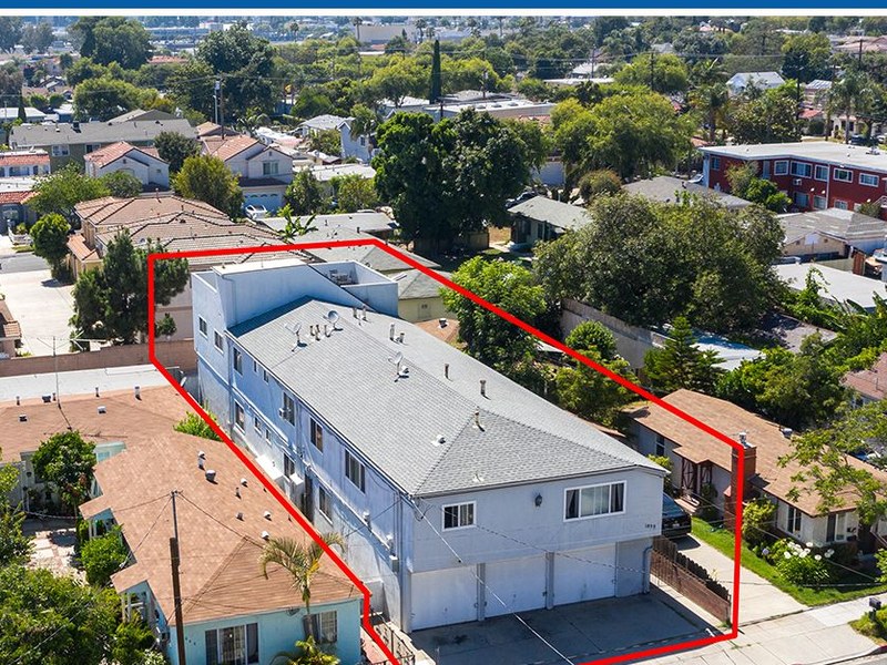 1855 Stanley Avenue, Signal Hill
